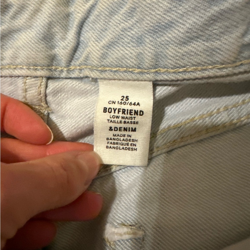 DENIM Boyfriend Ripped - Picture 3 of 5